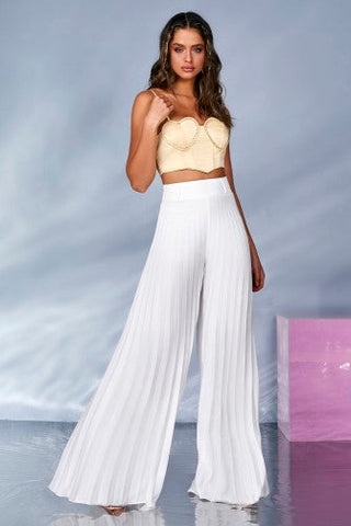Cropped Fabiola Cropped Fabiola