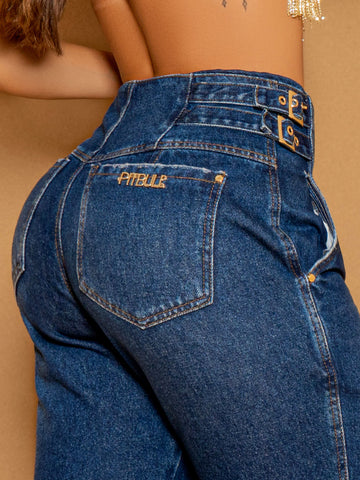 Jeans ample avec ceinture latérale Jeans ample avec ceinture latérale