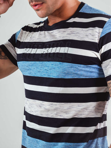T-shirt girocollo azzurra T-shirt girocollo azzurra