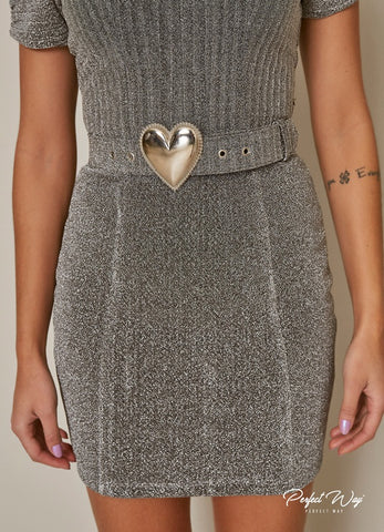 Vestido Justo com Cinto Vestido Justo com Cinto