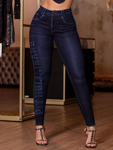 Calça Boyfriend Logomania em relevo - Garotabrasilstore Calça Boyfriend Logomania em relevo - Garotabrasilstore