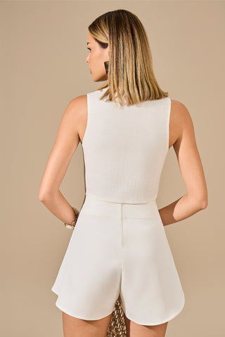 Blusa Valeria Alfaiataria com Botões Metálicos Frontais