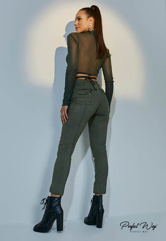 High-waist tight pants with details