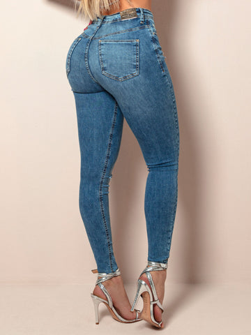 Calça Jeans Modelagem Clássica com Destroyed - Garotabrasilstore