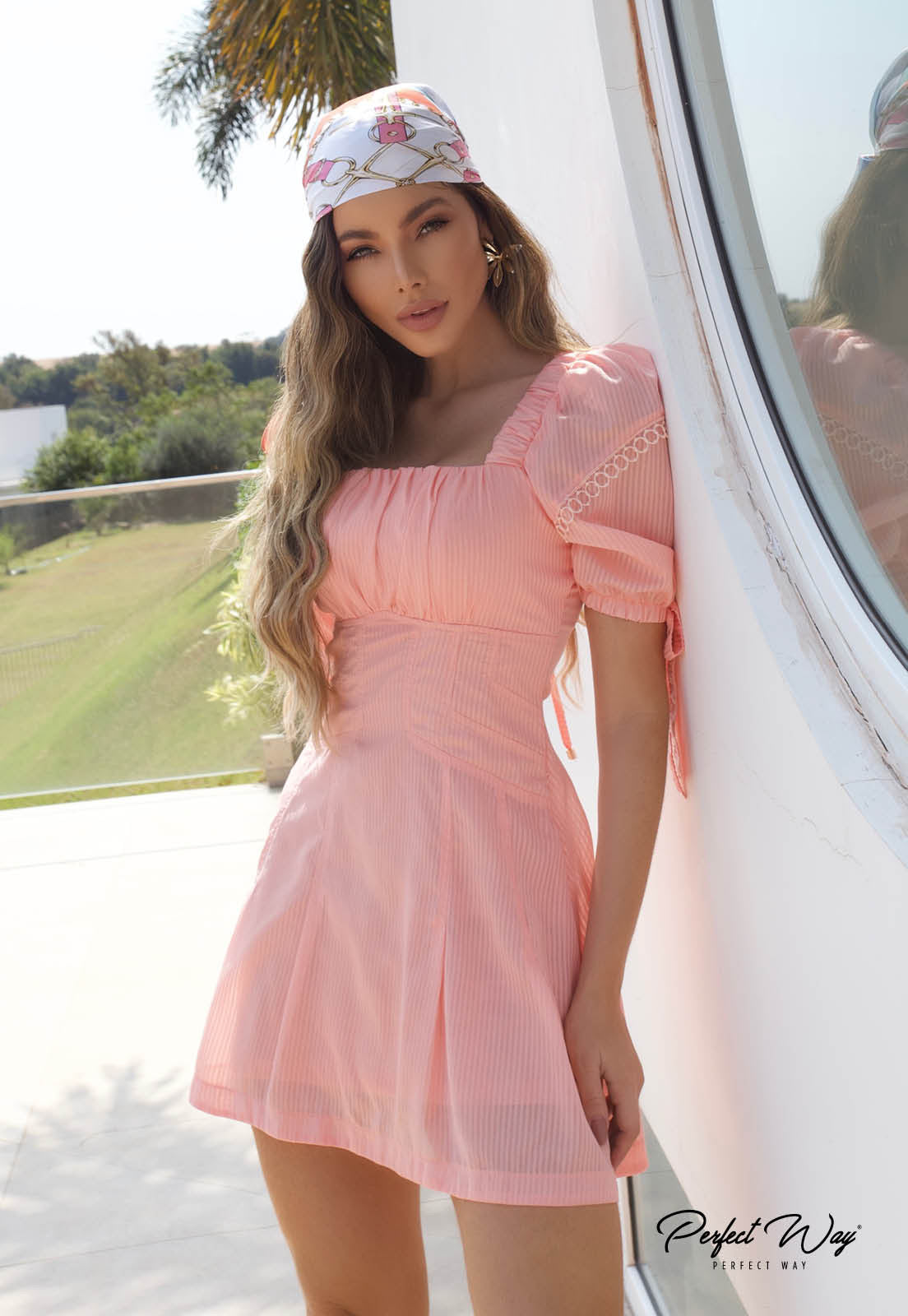Vestido Solto com Detalhes Feminina - Vestido